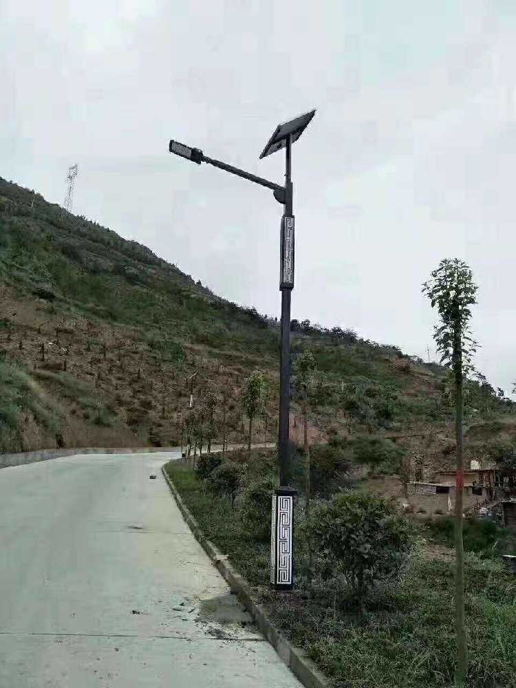 萨迦县仿古太阳能路灯